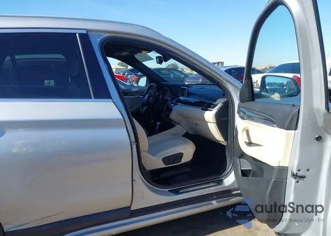 2016 BMW X1 xDrive28I из США, поврежденный, VIN WBXHT3C33GP884814